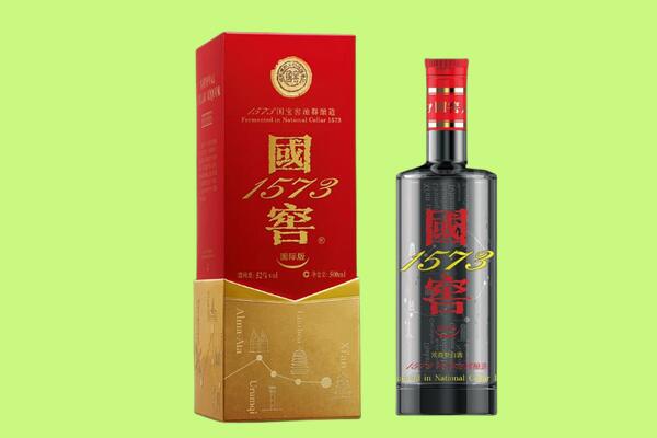 洛阳市偃师回收国窖1573.jpg